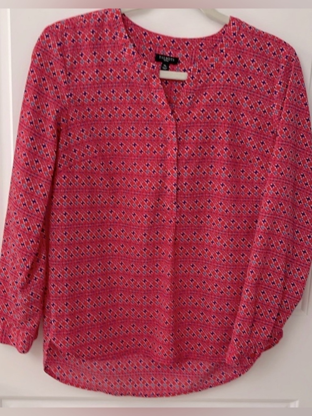 TALBOTS Petites/ V Neck/Faux Hidden Buttons/Long Sleeve